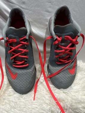 Nike FS Lite Run Size 6 Grey Running Shoes